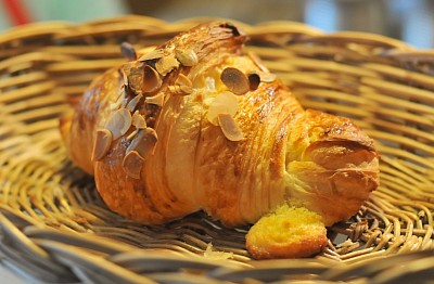 Almond croissant